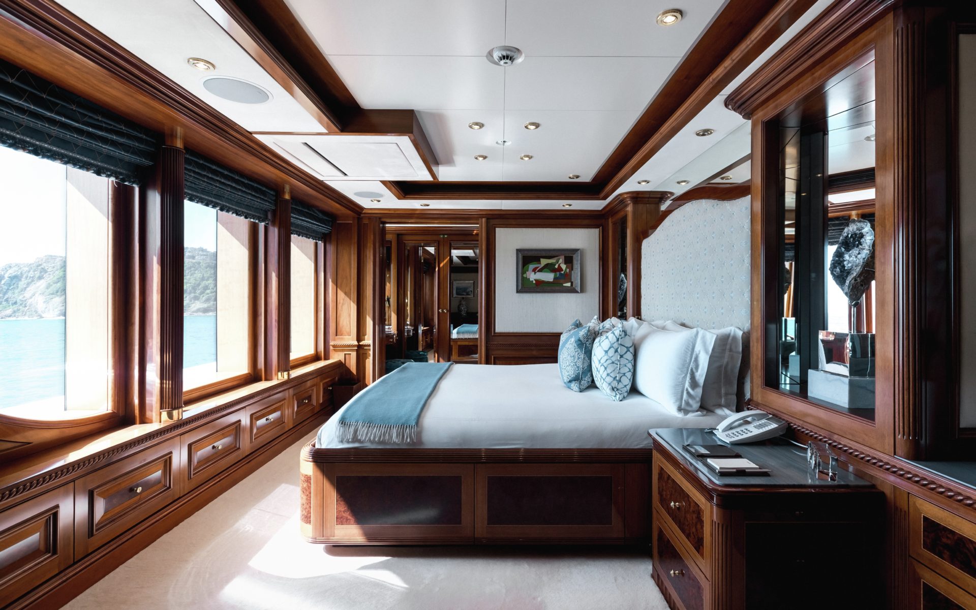 Titania yacht - VIP double cabin